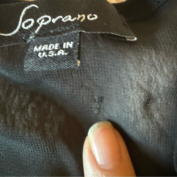 Soprano Black Lace Sleeveless Top - Picture 10 of 11